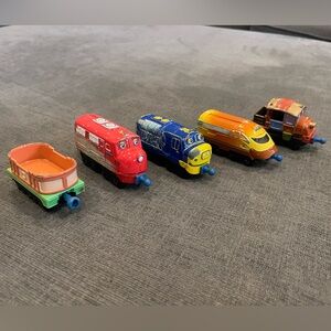 Chuggington Toy Train Set Bundle 5 Cars Toddler Tv Show Connecting